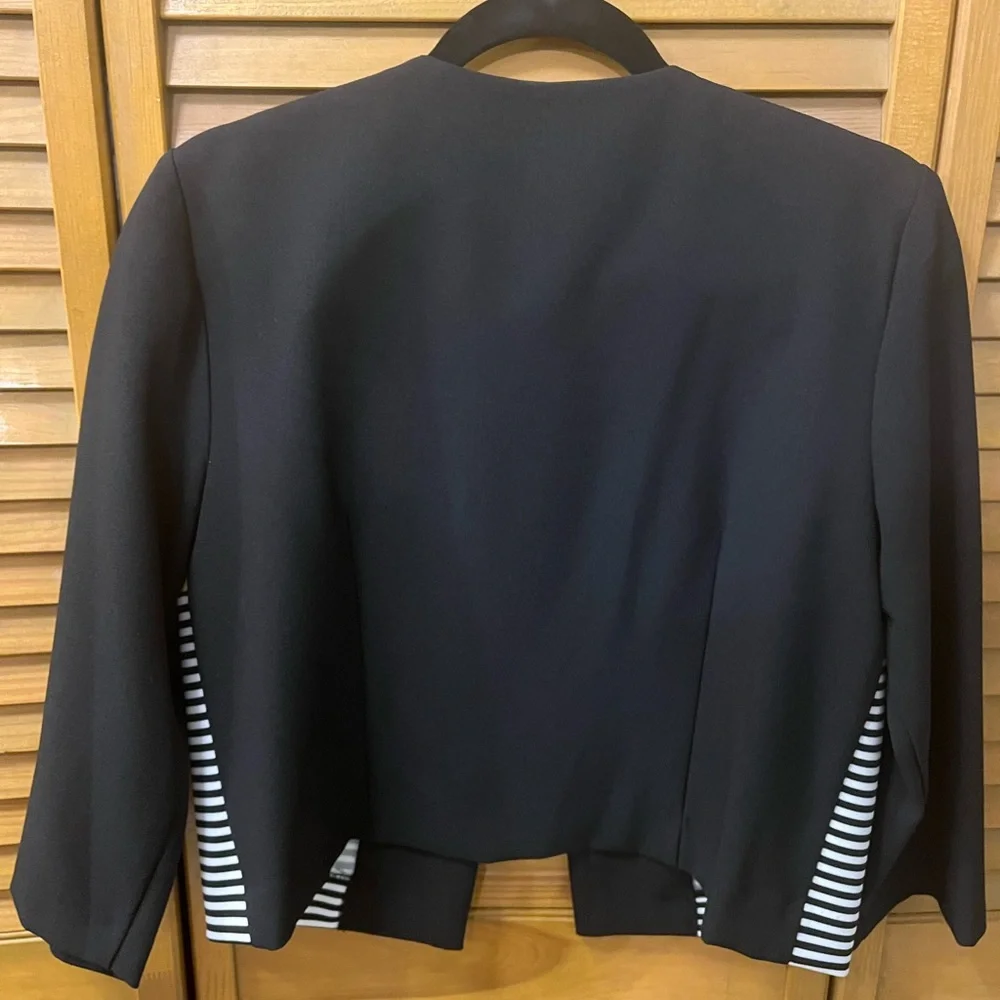 Studio One - Picture 2 of 3